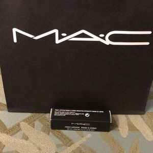 Brand new Tan frost Mac Lipstick(Tanarama)